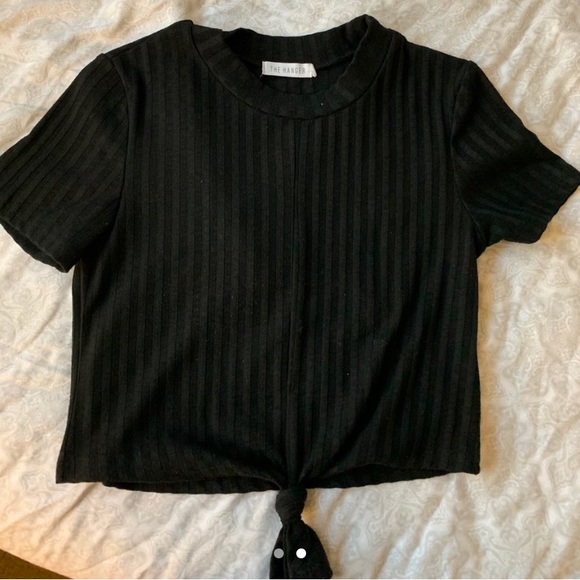 Black crop top - Picture 2 of 2